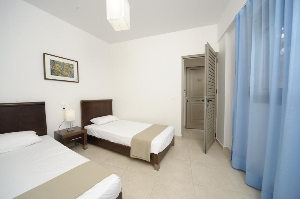 Glaros Hotel Apartment อาเยียกาลินี ภายนอก รูปภาพ