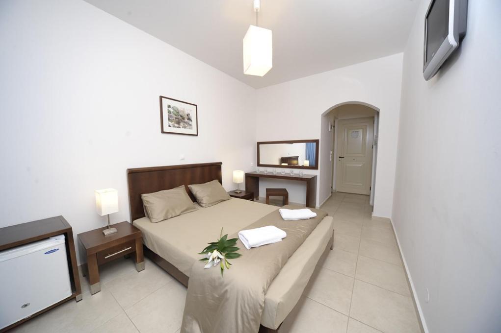 Glaros Hotel Apartment อาเยียกาลินี ภายนอก รูปภาพ