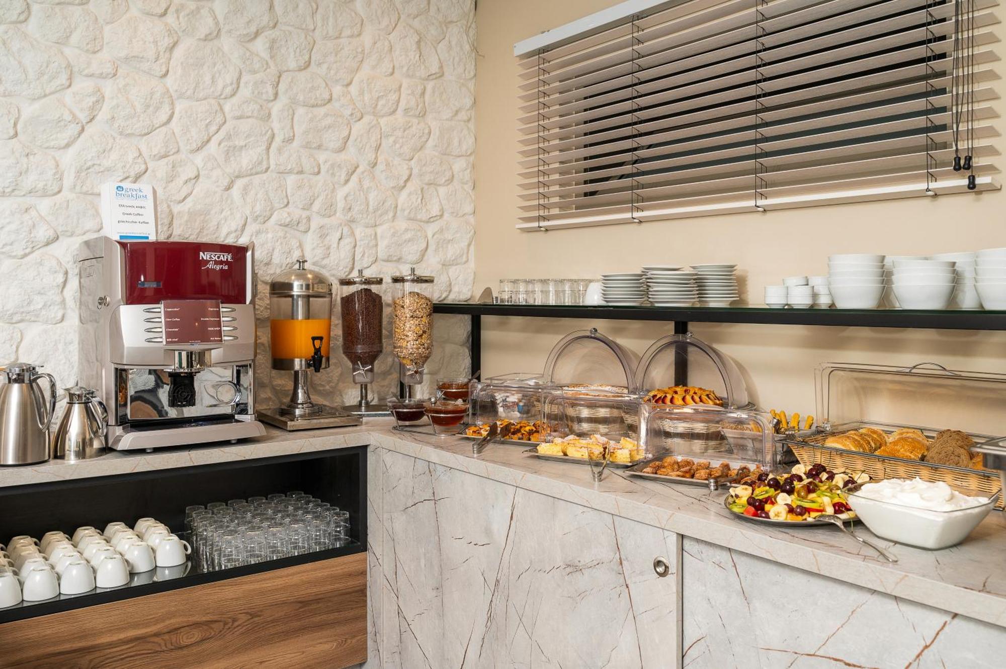 Glaros Hotel Apartment อาเยียกาลินี ภายนอก รูปภาพ