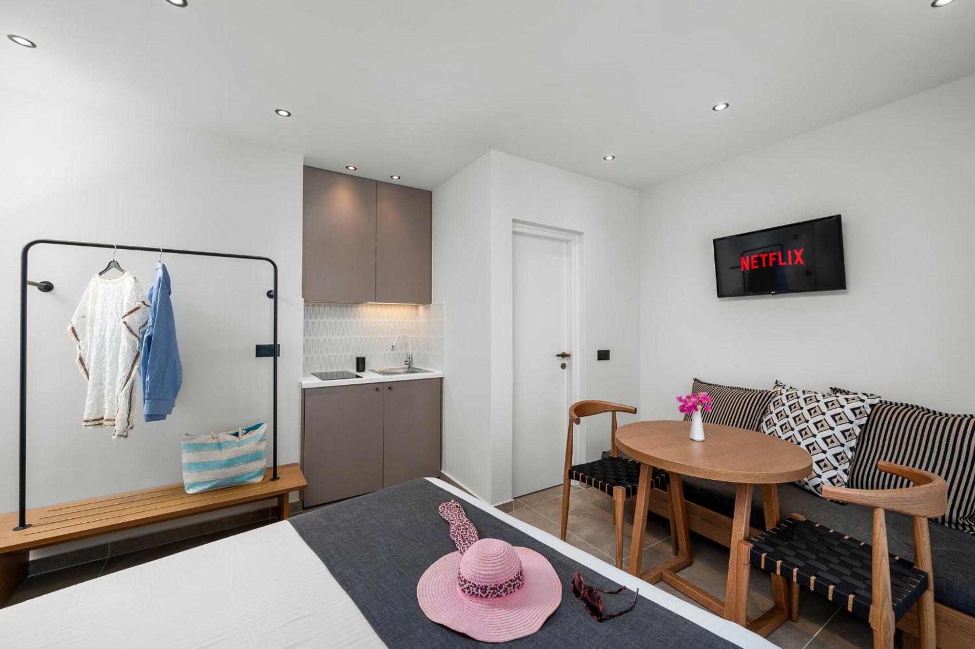Glaros Hotel Apartment อาเยียกาลินี ภายนอก รูปภาพ