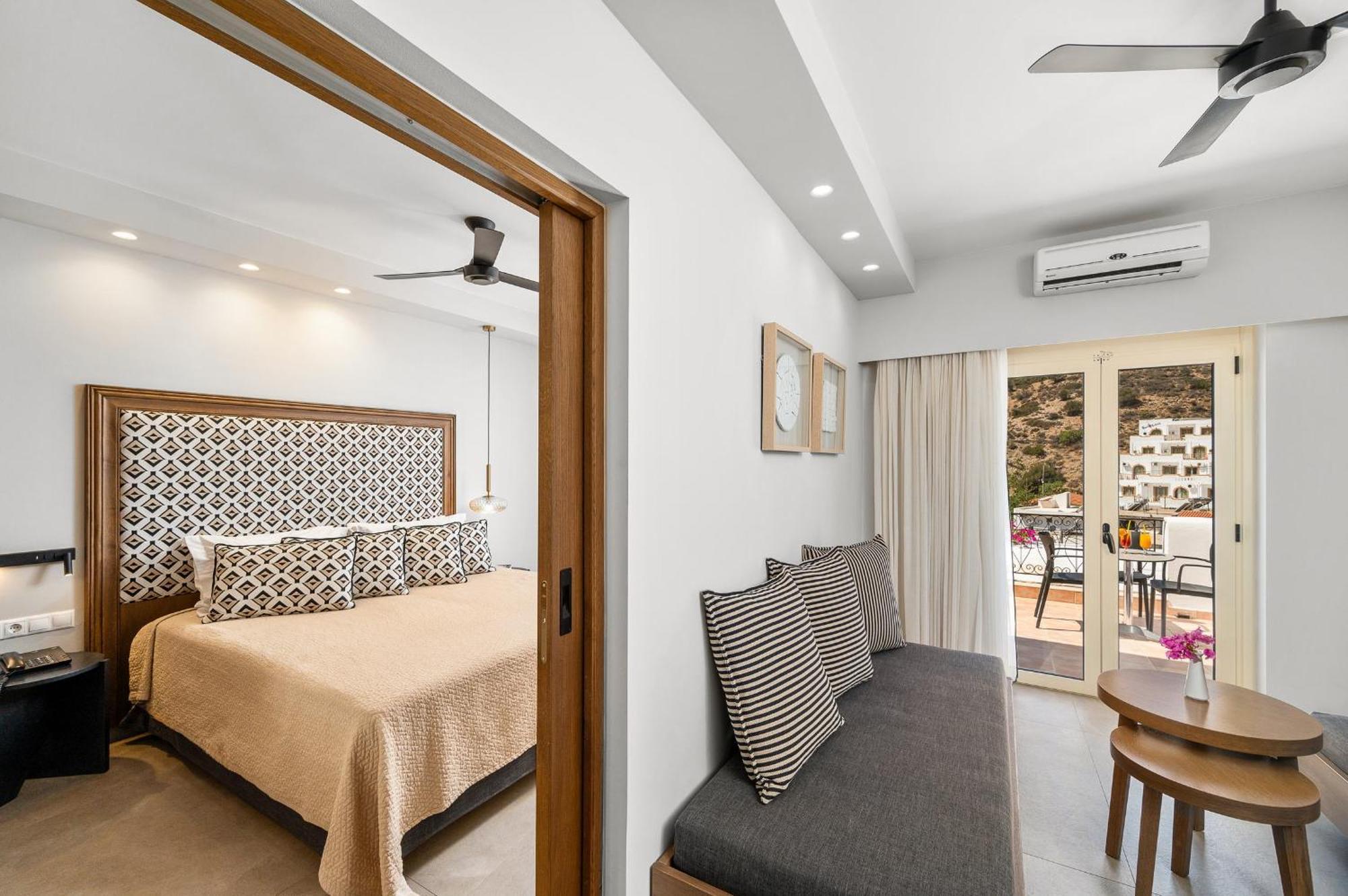 Glaros Hotel Apartment อาเยียกาลินี ภายนอก รูปภาพ