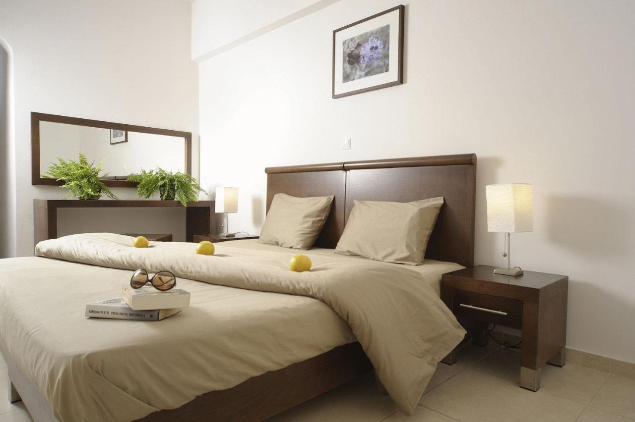 Glaros Hotel Apartment อาเยียกาลินี ภายนอก รูปภาพ